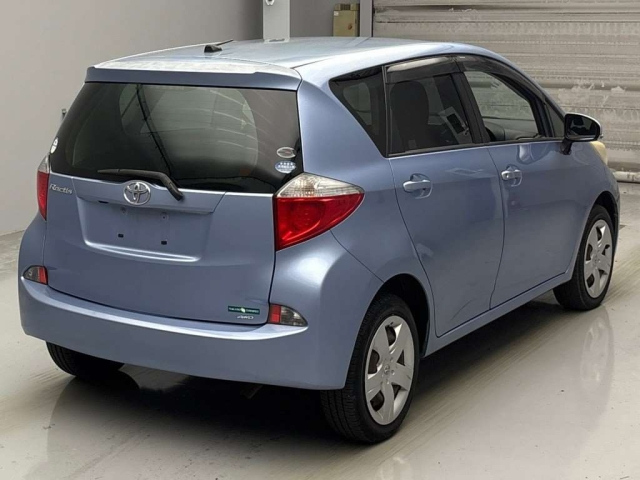 TOYOTA RACTIS 2010