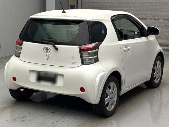 TOYOTA IQ 2009