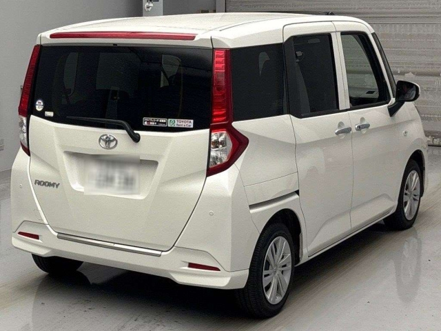 TOYOTA ROOMY 2022
