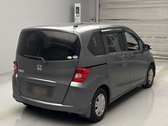 HONDA FREED 2009