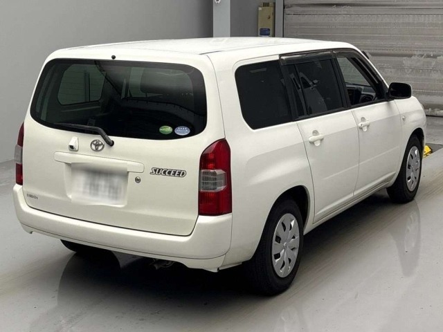TOYOTA SUCCEED 2015