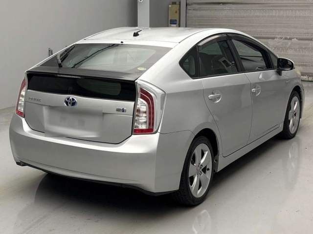 TOYOTA PRIUS 2012