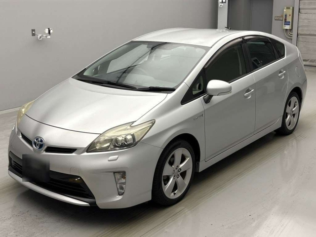TOYOTA PRIUS 2012
