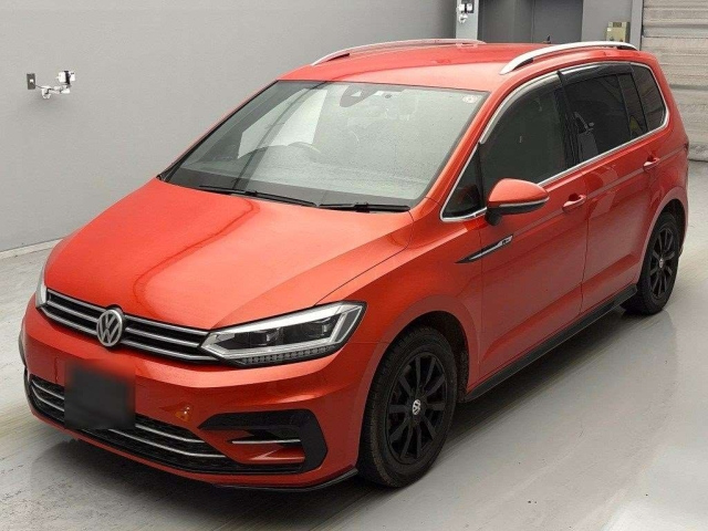 VOLKSWAGEN GOLF TOURAN 2016