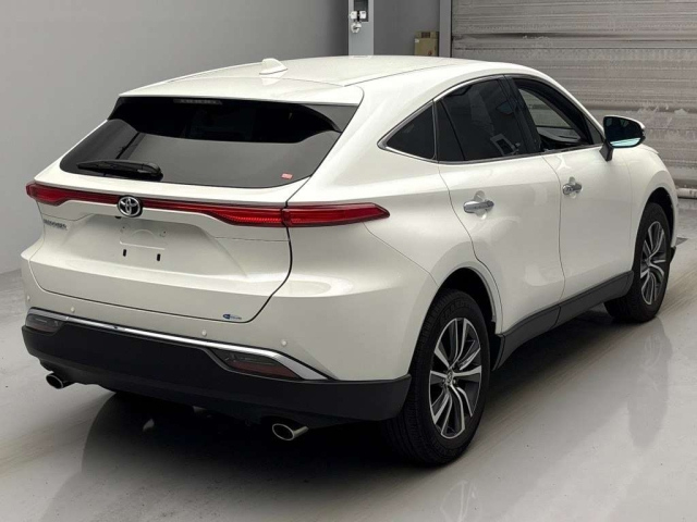TOYOTA HARRIER 2022