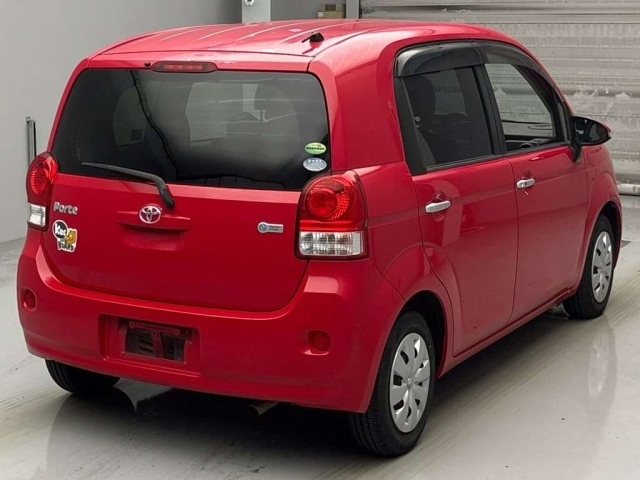 TOYOTA PORTE 2014