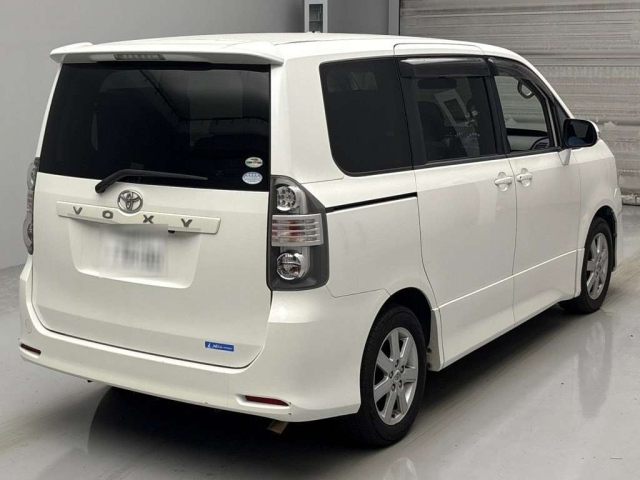 TOYOTA VOXY 2008
