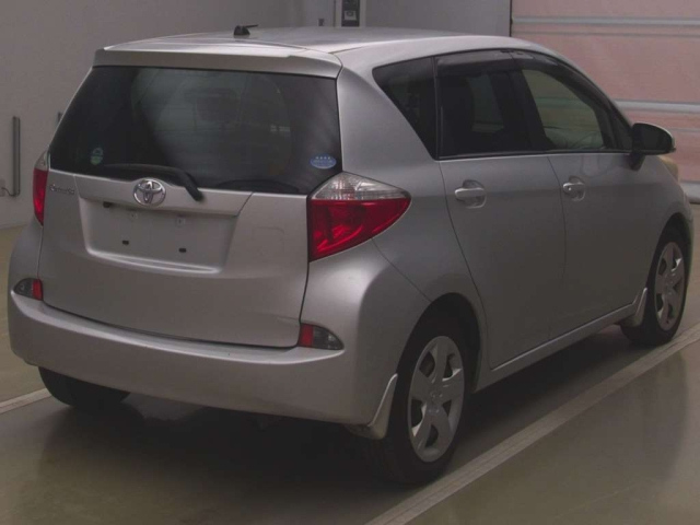 TOYOTA RACTIS 2012
