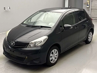 TOYOTA VITZ 2012