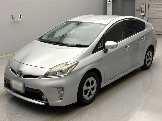 TOYOTA PRIUS 2012