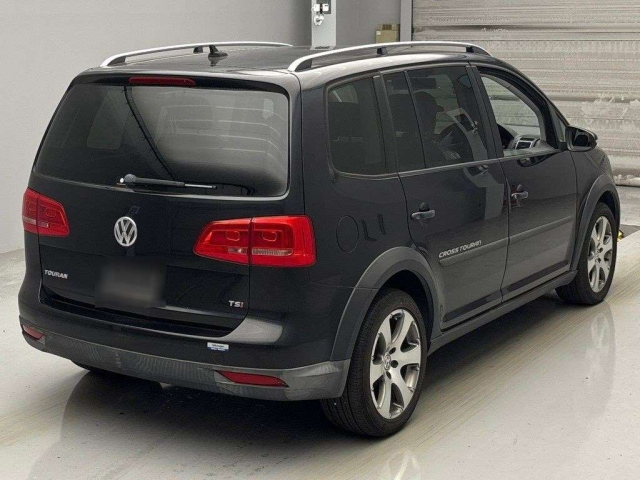 VOLKSWAGEN GOLF TOURAN 2013