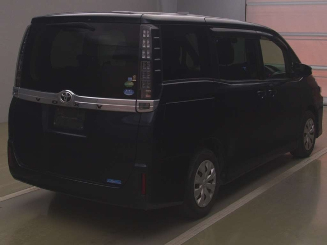 TOYOTA VOXY 2016