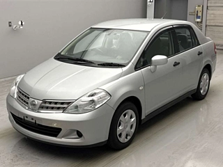 NISSAN TIIDA LATIO 2010