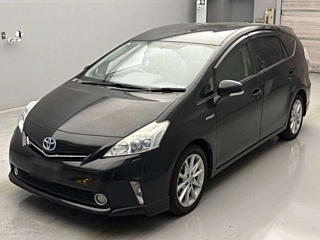 TOYOTA PRIUS ALPHA 2012