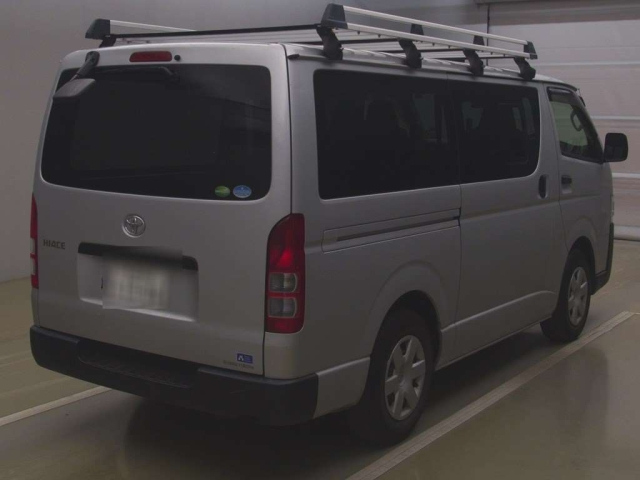 TOYOTA HIACE VAN 2021