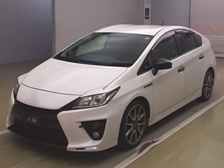TOYOTA PRIUS 2013