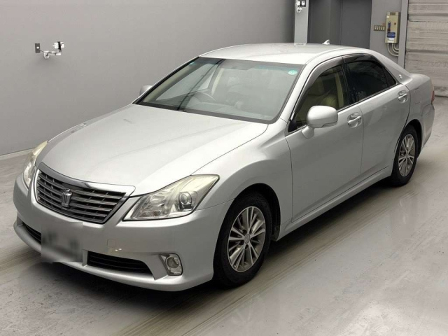 TOYOTA CROWN 2012