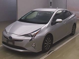 TOYOTA PRIUS 2016