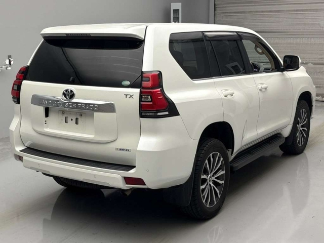 TOYOTA LAND CRUISER PRADO 2018