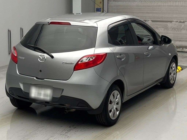 MAZDA DEMIO 2012