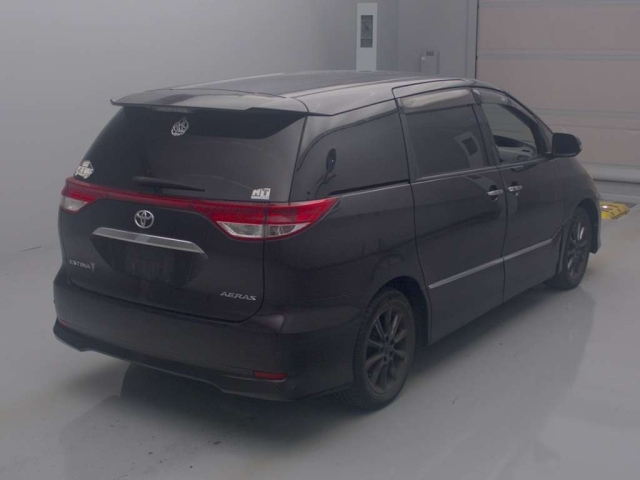 TOYOTA ESTIMA 2010
