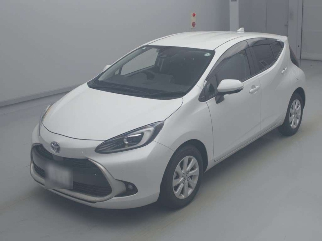 TOYOTA AQUA 2023