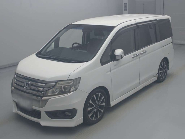 HONDA STEP WAGON 2013