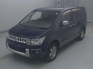 MITSUBISHI DELICA D5 2010