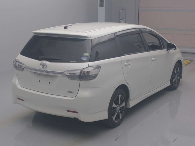 TOYOTA WISH 2012