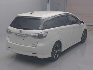TOYOTA WISH 2012