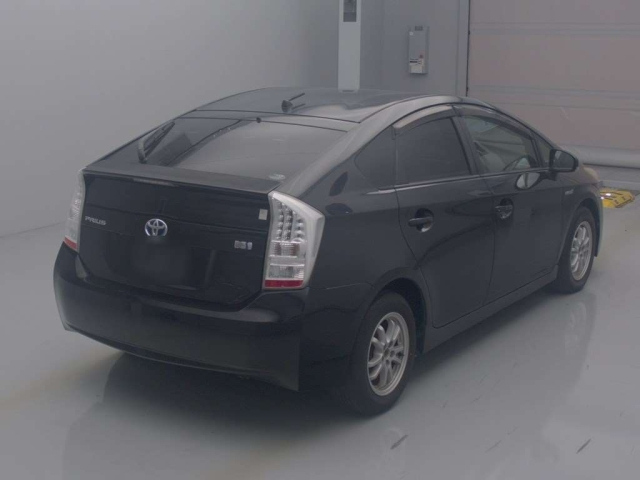 TOYOTA PRIUS 2011