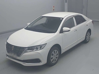 TOYOTA PREMIO 2018