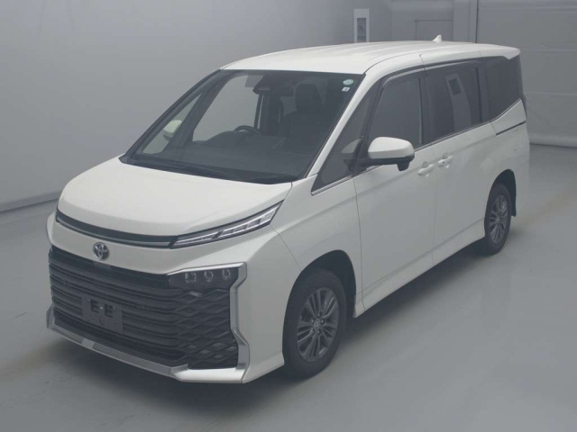 TOYOTA VOXY 2022