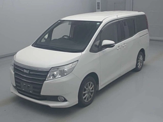 TOYOTA NOAH 2016