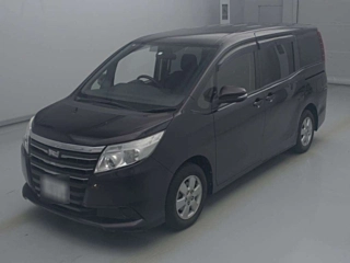 TOYOTA NOAH 2014