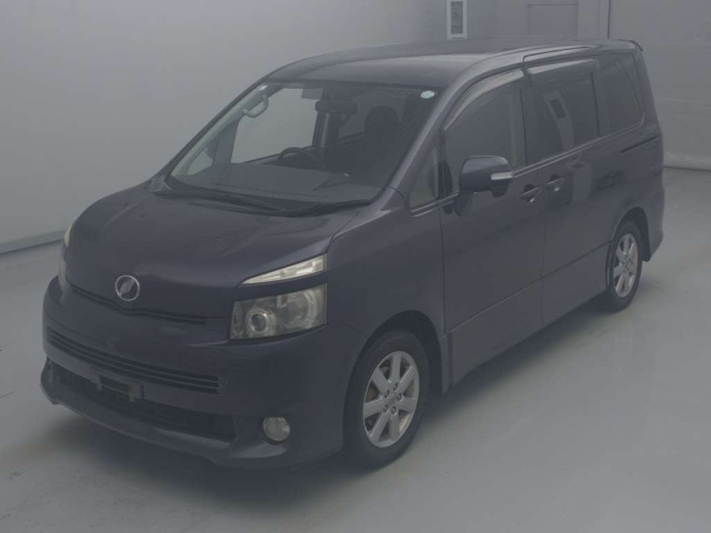 TOYOTA VOXY 2009