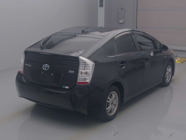 TOYOTA PRIUS 2012