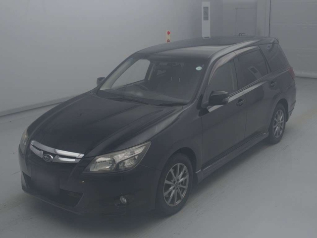 SUBARU EXIGA 2014