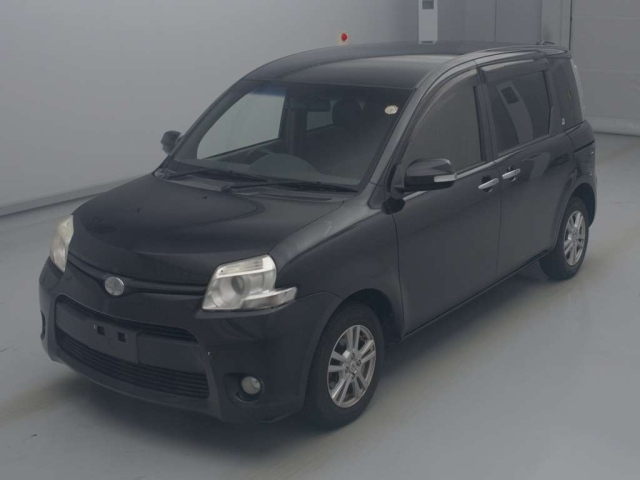 TOYOTA SIENTA 2013