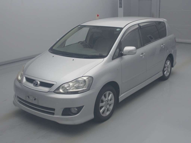 TOYOTA IPSUM 2009