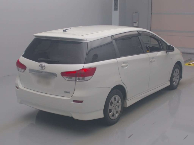 TOYOTA WISH 2010