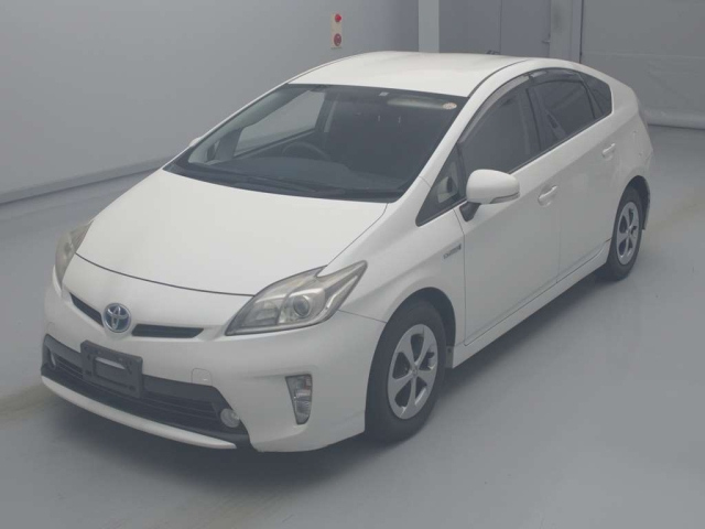 TOYOTA PRIUS 2013