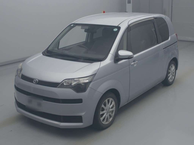 TOYOTA SPADE 2014