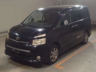 TOYOTA VOXY 2009