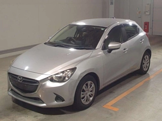 MAZDA DEMIO 2017