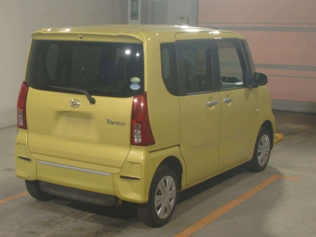 DAIHATSU TANTO 2020