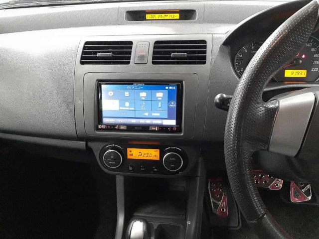 SUZUKI SWIFT 2010