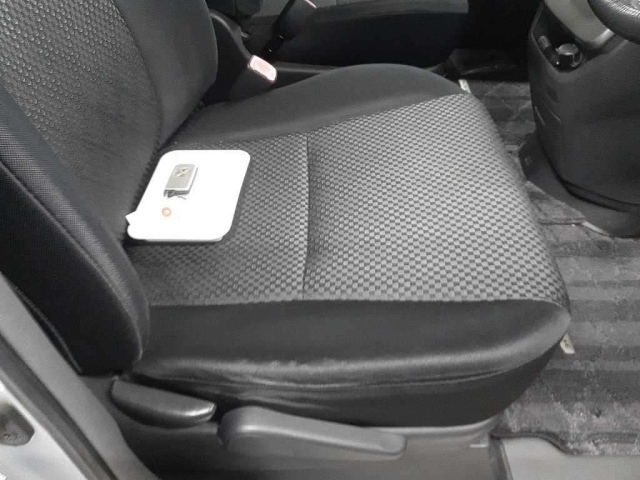TOYOTA NOAH 2008