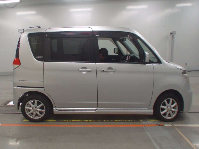 SUZUKI SOLIO 2013