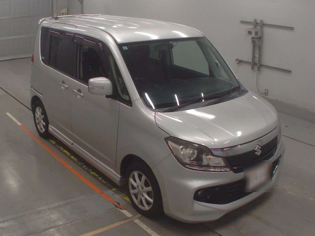 SUZUKI SOLIO 2013